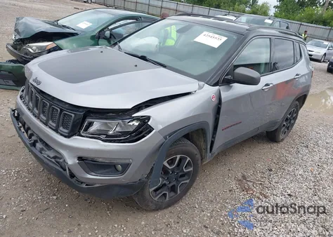 2019 Jeep Compass Trailhawk 4X4 из США, поврежденный, VIN 3C4NJDDB7KT671001